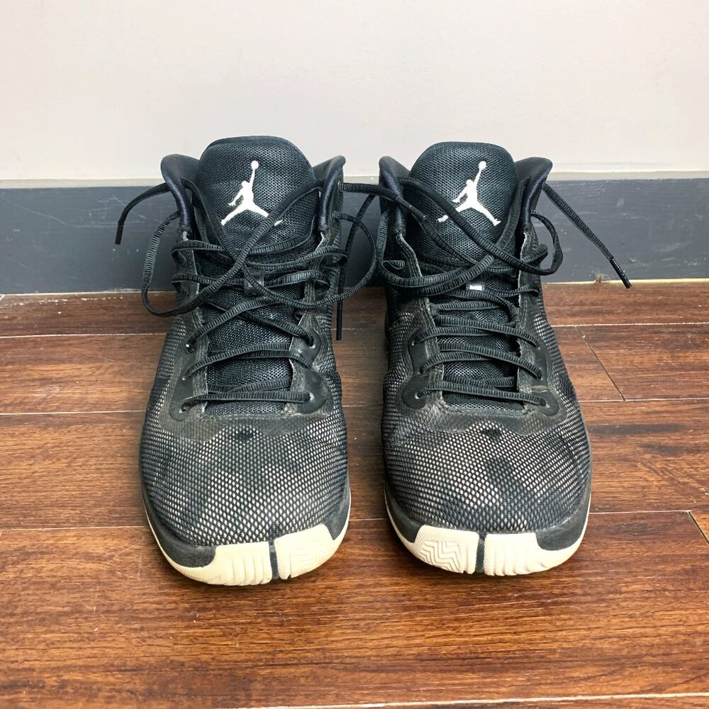 Jordan Super.Fly 4 basketball shoe, black white camo